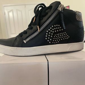 Dolce Vita Zonya sneaker